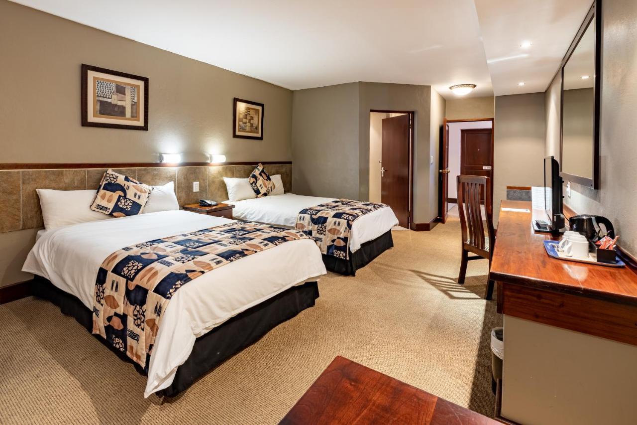 African Sky Hotels - Pine Lake Inn White River Eksteriør billede