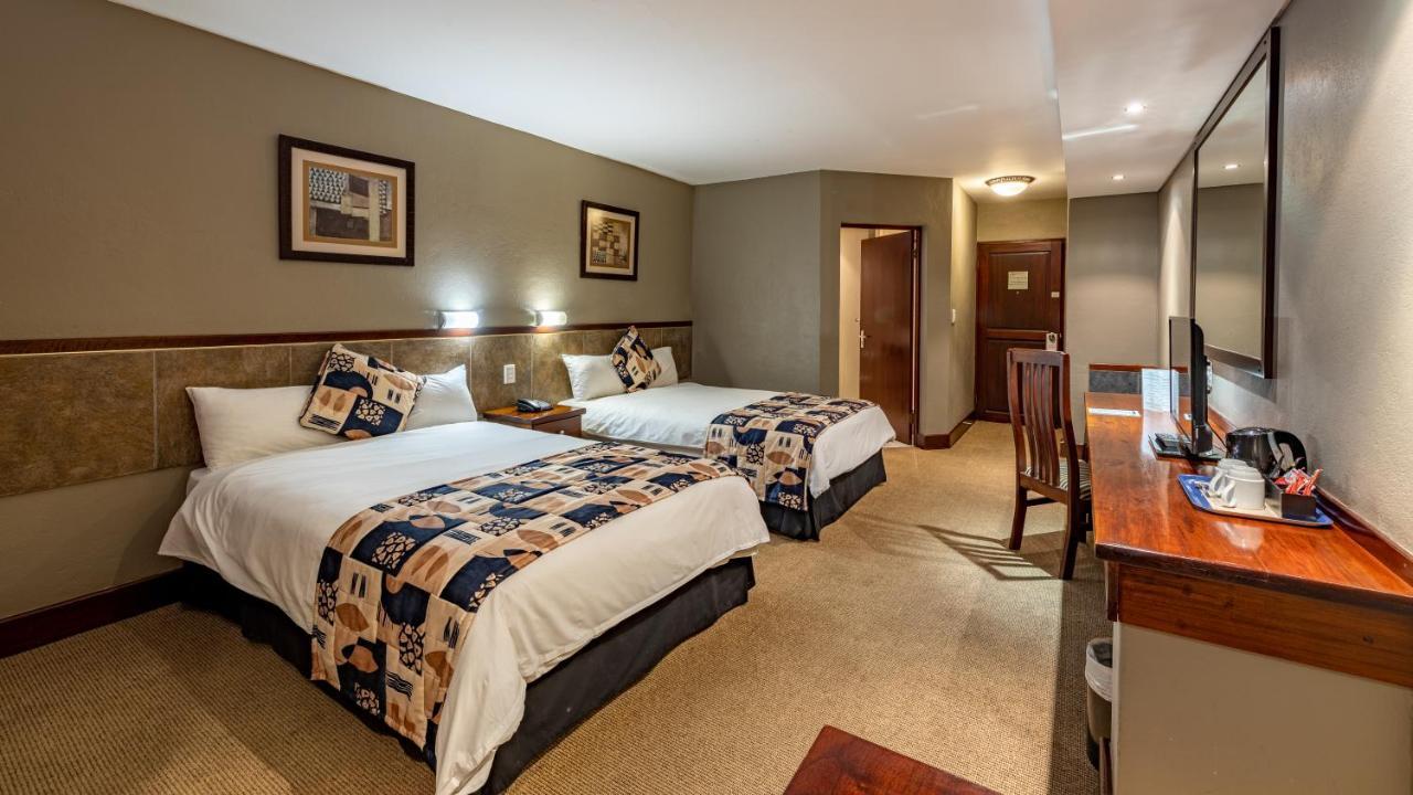 African Sky Hotels - Pine Lake Inn White River Eksteriør billede