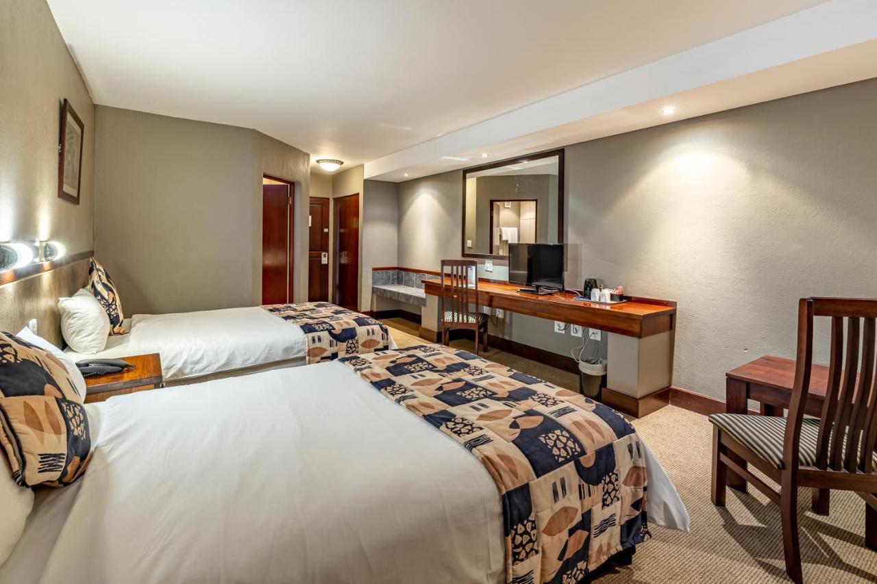African Sky Hotels - Pine Lake Inn White River Eksteriør billede