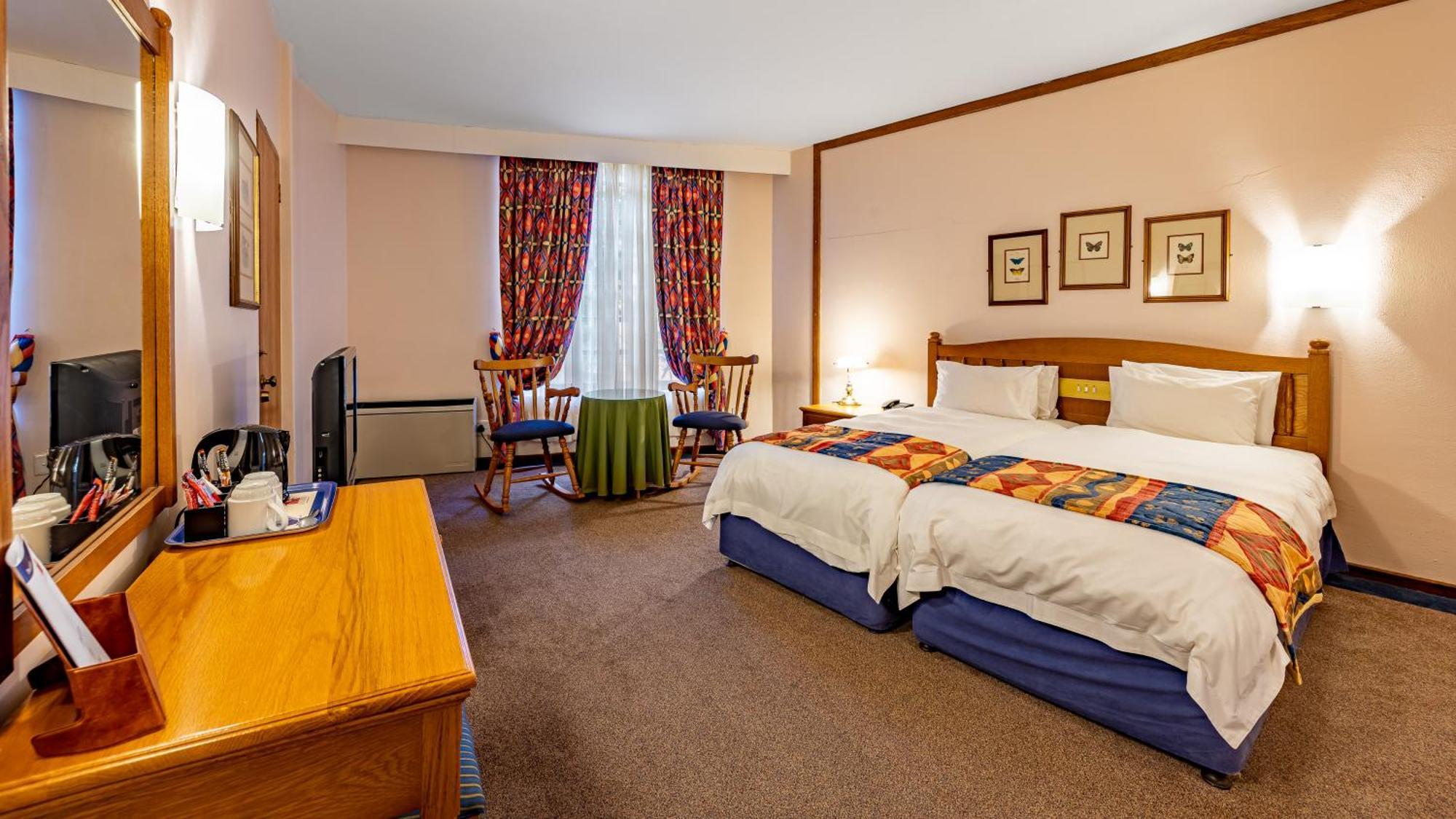African Sky Hotels - Pine Lake Inn White River Eksteriør billede