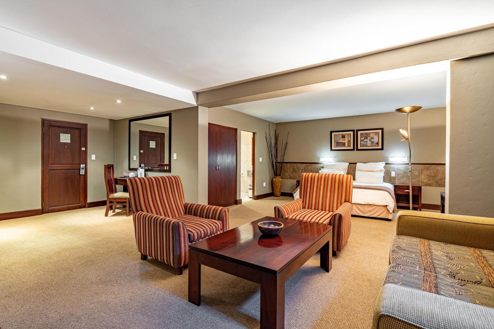 African Sky Hotels - Pine Lake Inn White River Eksteriør billede