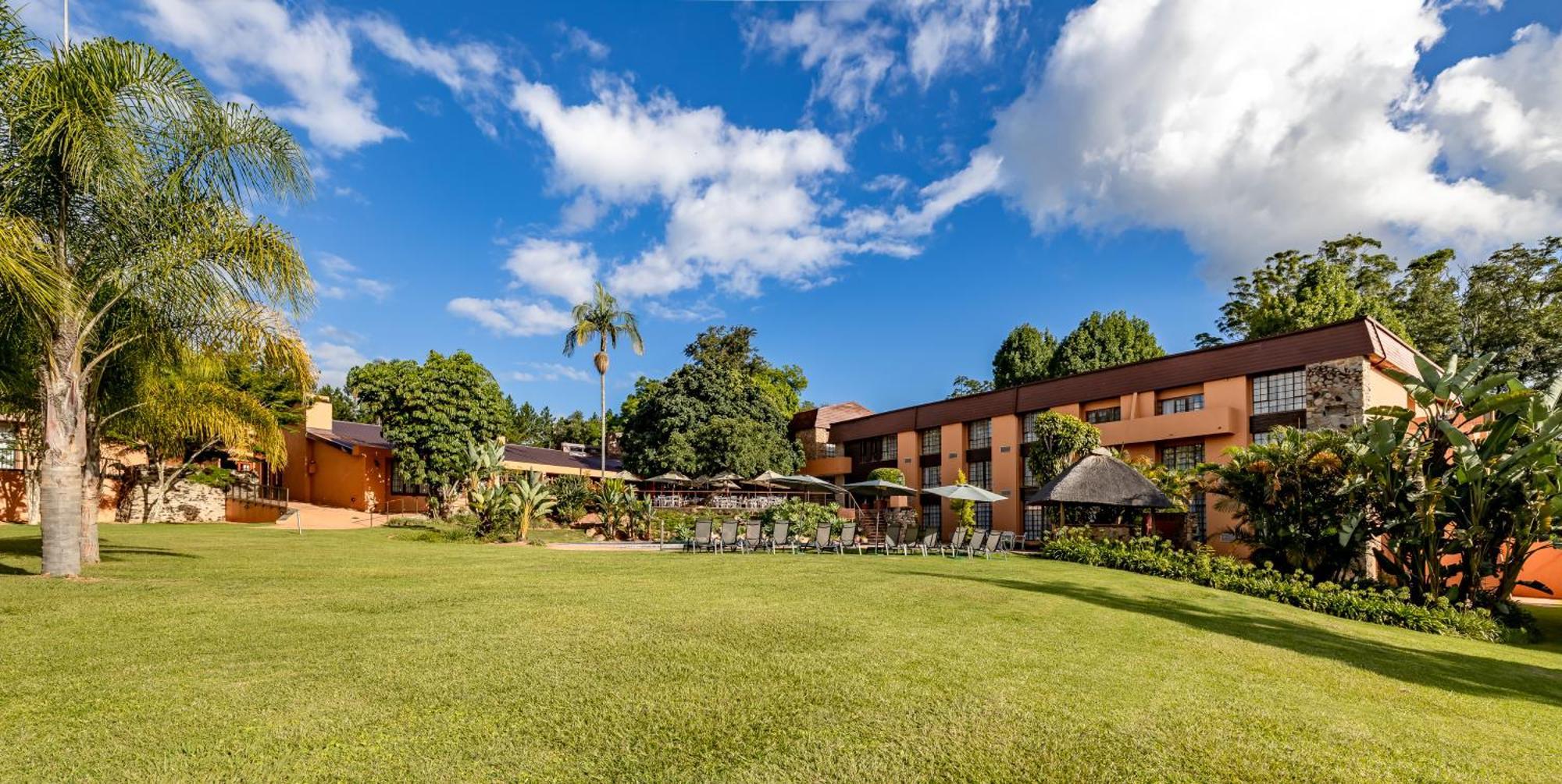 African Sky Hotels - Pine Lake Inn White River Eksteriør billede