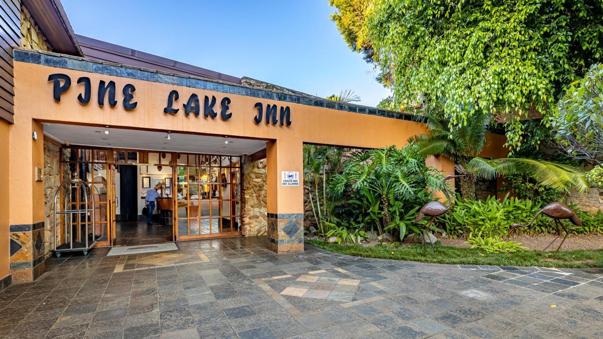 African Sky Hotels - Pine Lake Inn White River Eksteriør billede