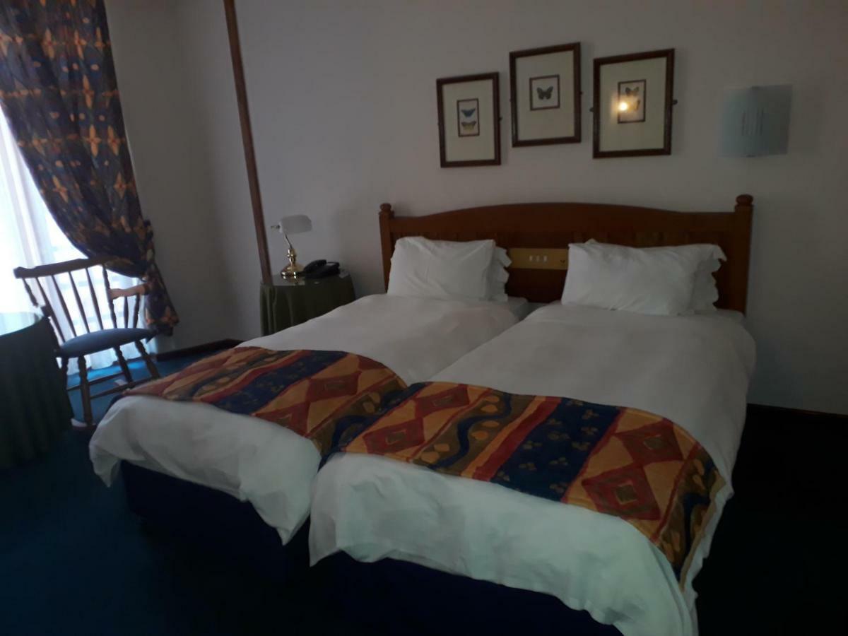 African Sky Hotels - Pine Lake Inn White River Eksteriør billede